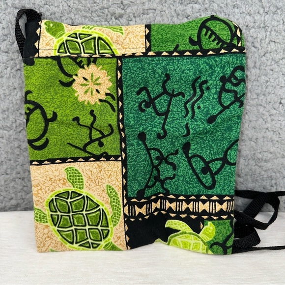 Local Design Hawaii Purse Womens Green Animal Print 3 Zippered Crossbody Bag - Picture 3 of 9